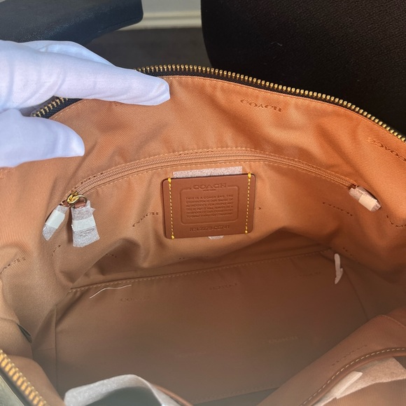 Authentic Coach Pebble Black Leather Cara Satchel - Picture 8 of 14